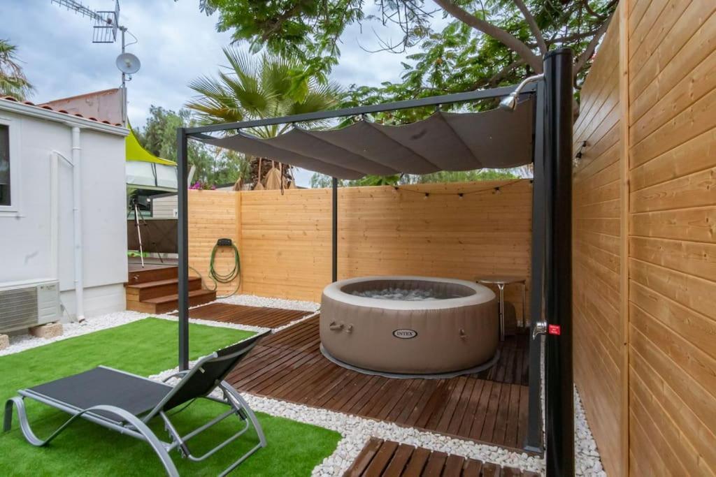 Private Paradise On Cozy Campsite, Jacuzzi, Netflix Las Galletas Luaran gambar