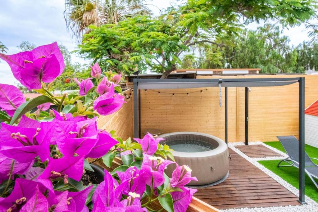Private Paradise On Cozy Campsite, Jacuzzi, Netflix Las Galletas Luaran gambar